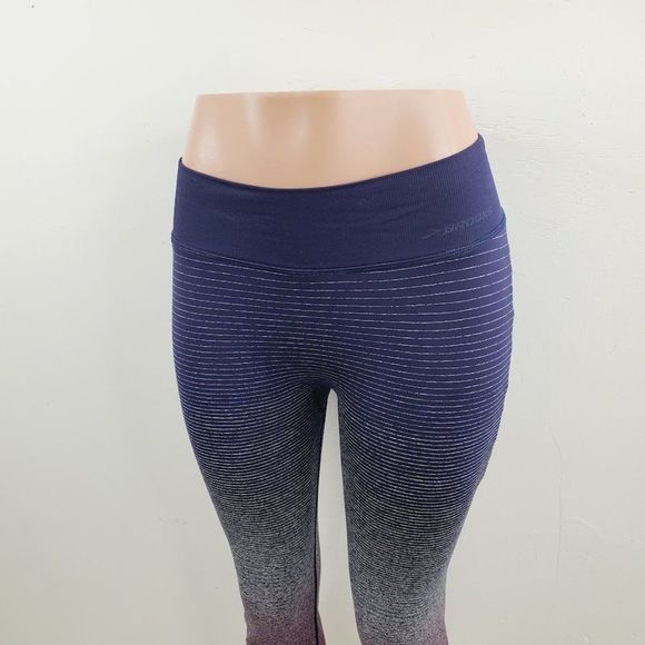 Brooks Women's Multicolor Striped Elastic Waist Run Capri Pants Size M - Picture 4 of 9